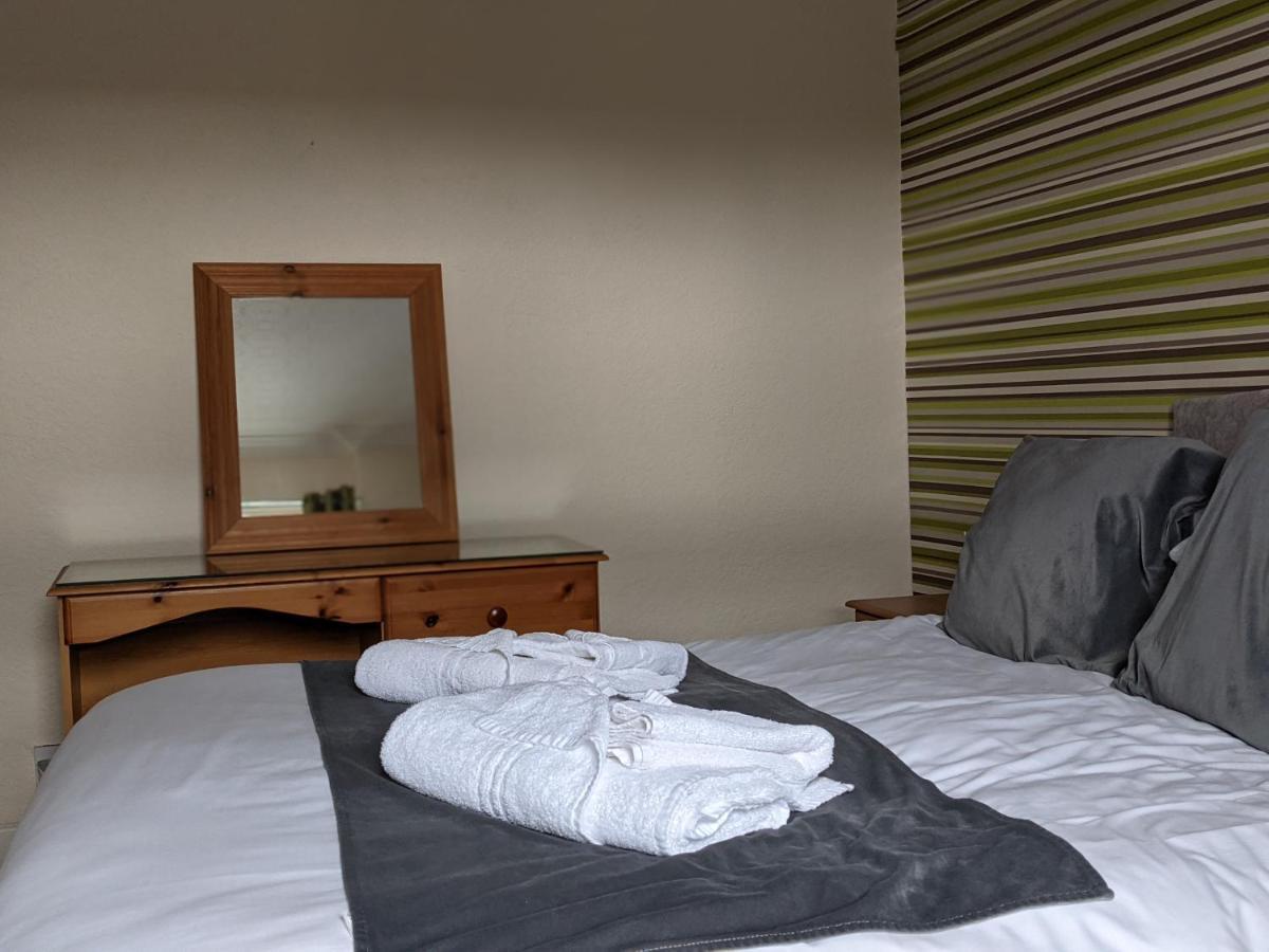 Crown Hotel Langholm Rum bild
